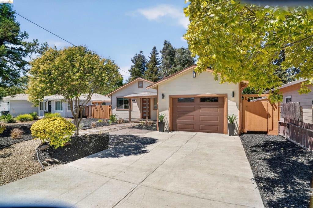212 Babette Ct Ct