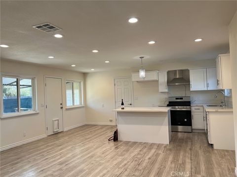 Photo of 2228 Ridgeview, Corona, CA 92882 (MLS # PW26066313)