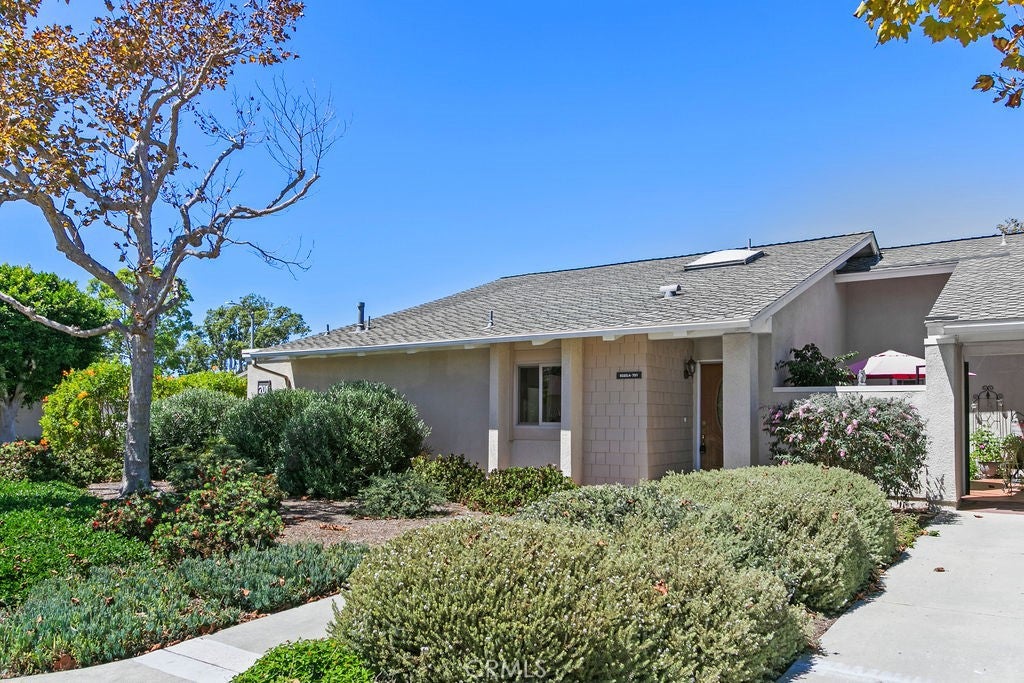 8565 Van Ness Circle