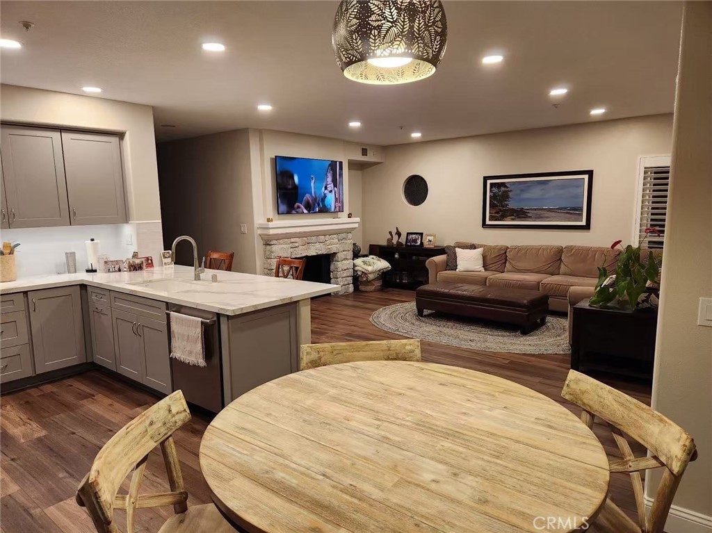 1509 Avenida De Nogales