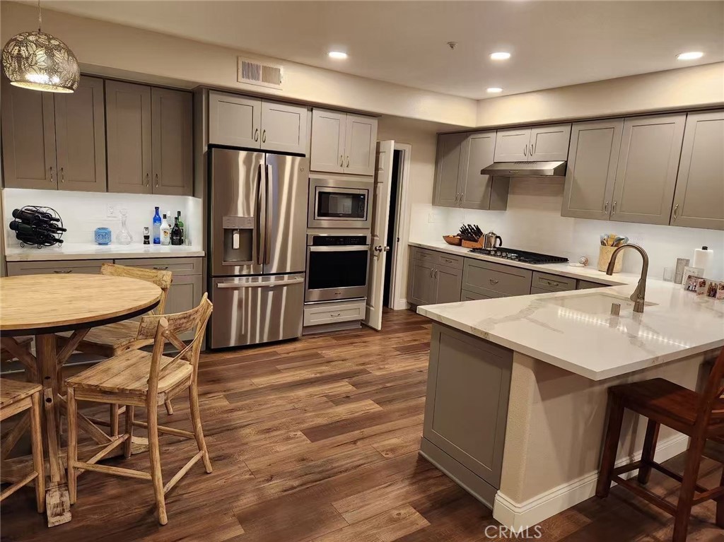 1509 Avenida De Nogales