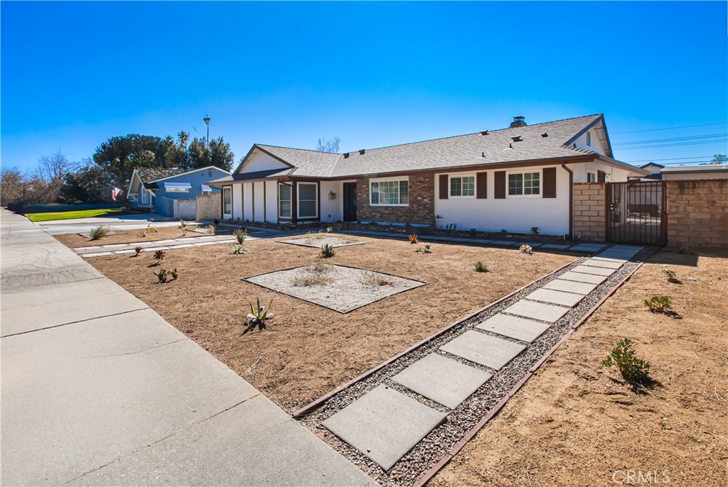 20800 Chatsworth