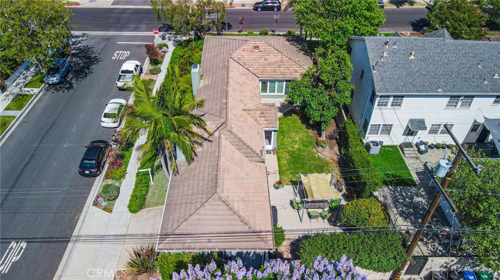 730 E Roosevelt