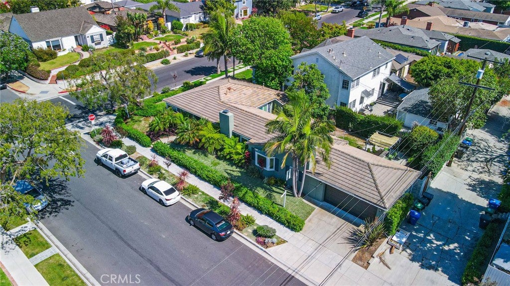 730 E Roosevelt