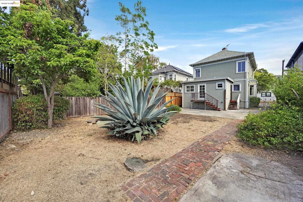 BERKELEY BOWL - Residential