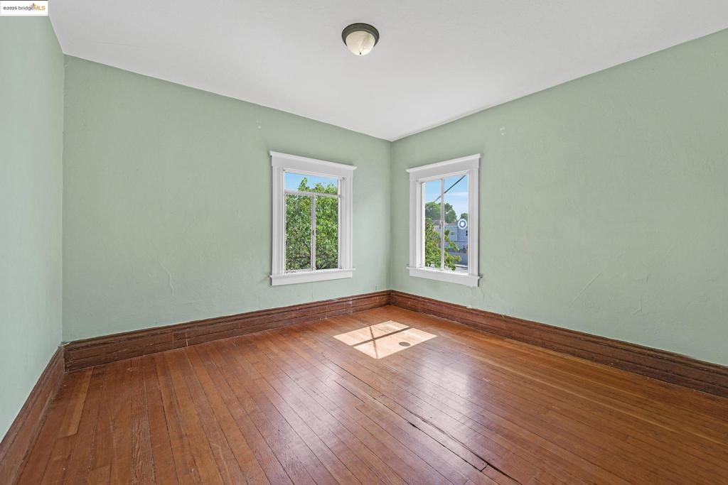 BERKELEY BOWL - Residential