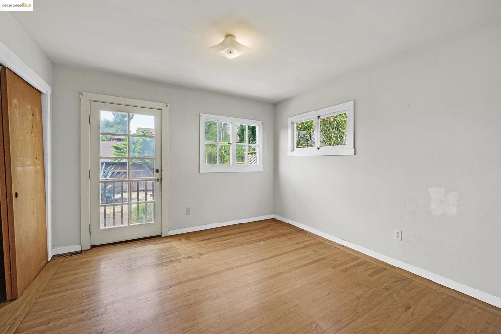 BERKELEY BOWL - Residential