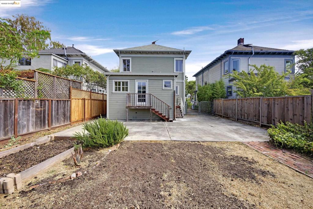 BERKELEY BOWL - Residential