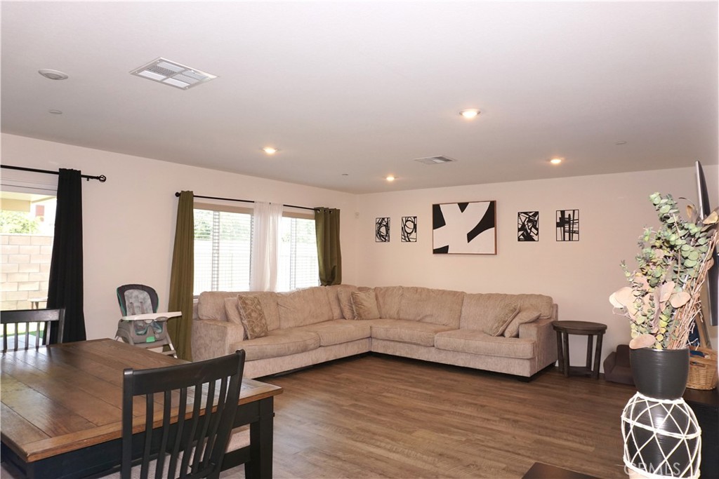 1322 Division Court