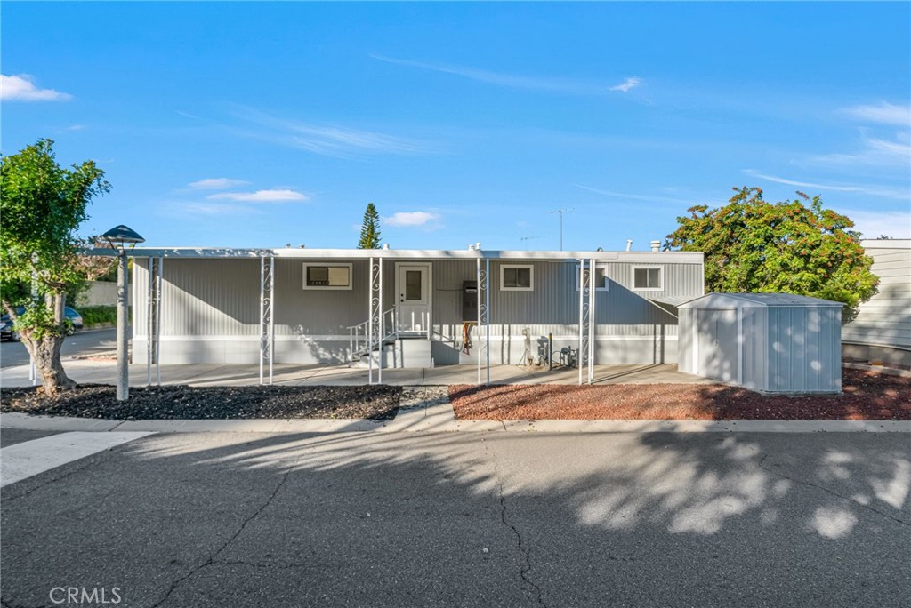 1001 W Lambert Road 84