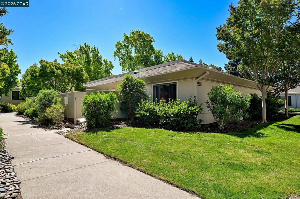 2233 Pine Knoll Dr 4