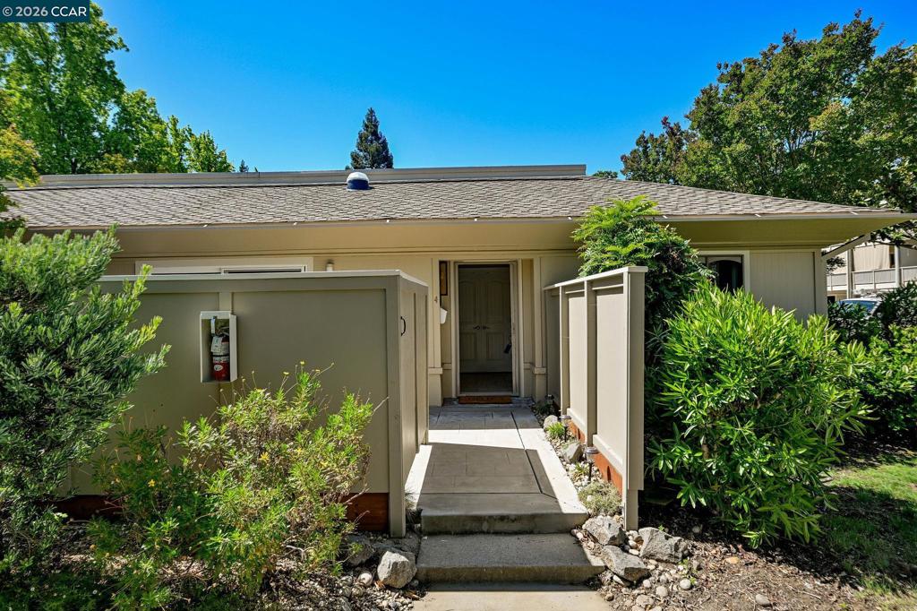 2233 Pine Knoll Dr 4