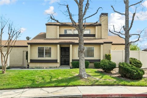 Photo of 282 Parkview Drive, Lake Elsinore, CA 92530 (MLS # IG26054603)