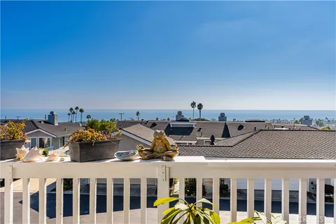 24722 Dana Point Dr, Dana Point, CA 92629 - MLS#: OC25246744