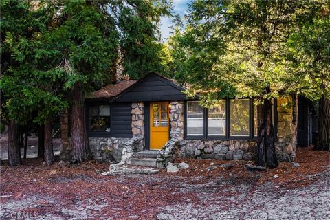 Photo of 25807 State Highway 189, Twin Peaks, CA 92391 (MLS # PW25269182)
