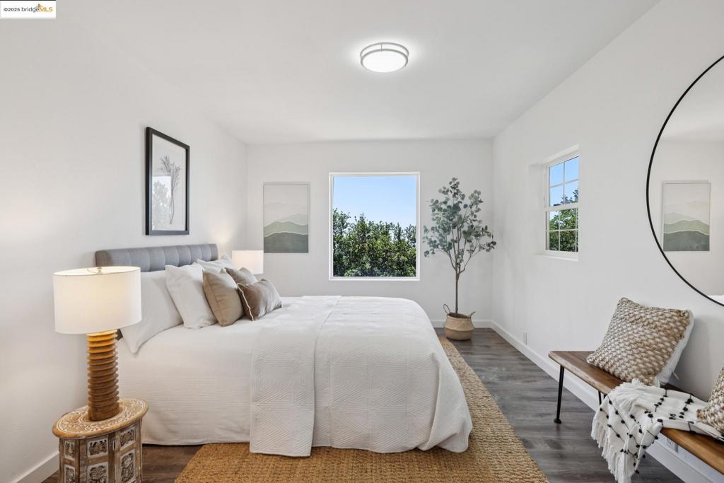 PIEDMONT PINES - Residential