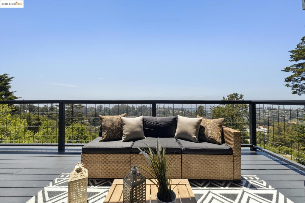 PIEDMONT PINES - Residential