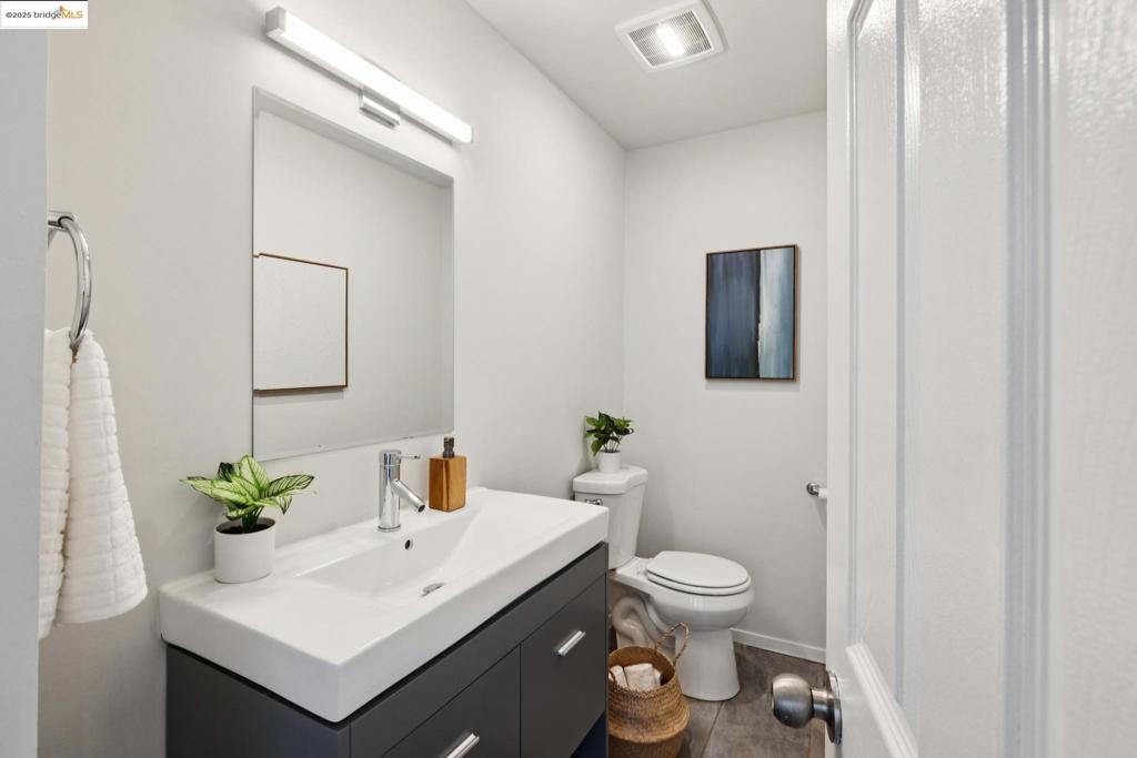 PIEDMONT PINES - Residential