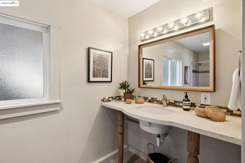 PIEDMONT PINES - Residential