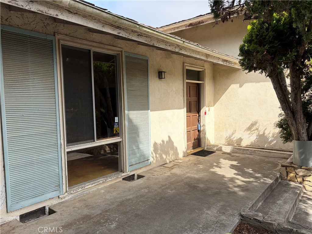 2825 Via Anacapa
