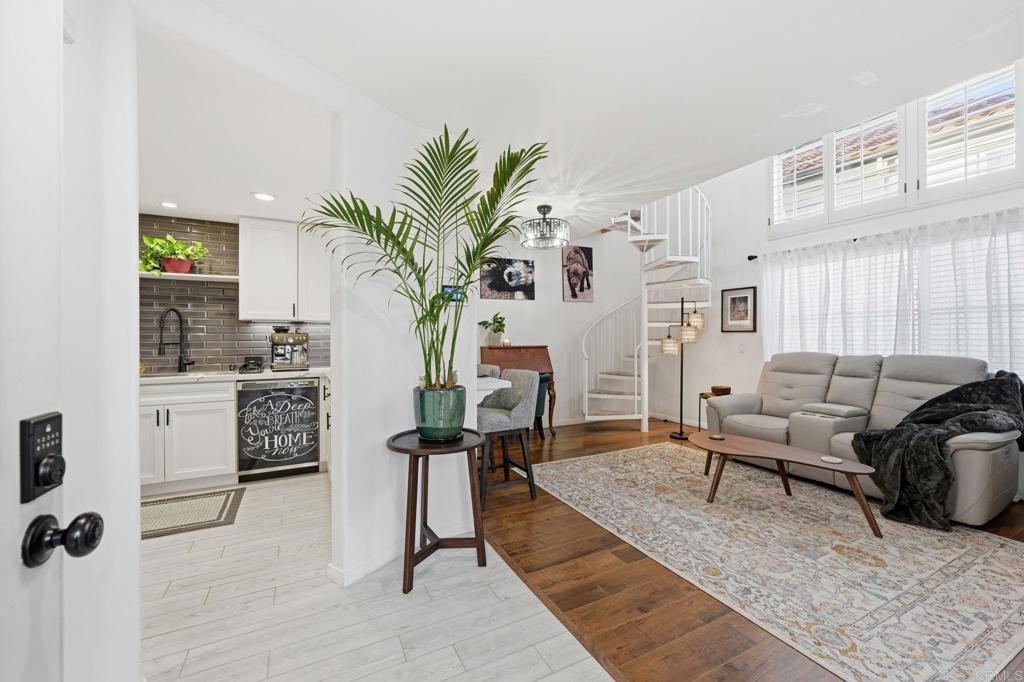 744 Eastshore Ter 102