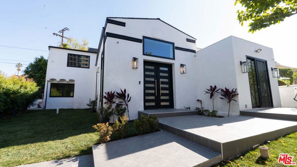 Stunning Westwood Lease 4 Bed | 4 Bath | Fully Remodeled Welcome to this beautifully remodeled home in prime Westwood, offering 4 spacious bedrooms and 5 modern bathrooms. This light-filled residence blends timeless charm with contemporary upgrades, featuring an open floor plan, high-end finishes, and hardwood flooring throughout. The chef's kitchen boasts stainless steel appliances, quartz countertops, and custom cabinetry perfect for entertaining.Each bedroom is generously sized, with ample closet space and en-suite bathrooms that exude spa-like elegance. The primary suite includes a luxurious bath. Enjoy indoor-outdoor living with sliding doors that lead to a private yard or patio area, ideal for relaxing or hosting guests.Situated in one of LA's most desirable neighborhoods, you're just minutes from UCLA, Westwood Village, Century City, and Beverly Hills, with easy access to premier dining, shopping, and schools. Available for immediate occupancy don't miss this rare leasing opportunity in the heart of Westwood.
