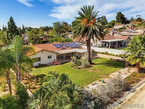 Tiny photo for 17253 Saint Andrews Drive DR, Poway, CA 92064 (MLS # 260025158SD)