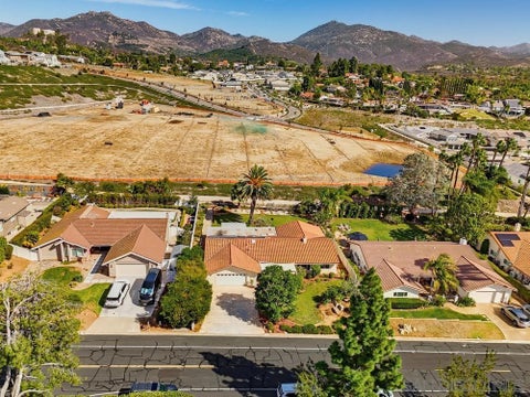 Tiny photo for 17253 Saint Andrews Drive DR, Poway, CA 92064 (MLS # 260025158SD)
