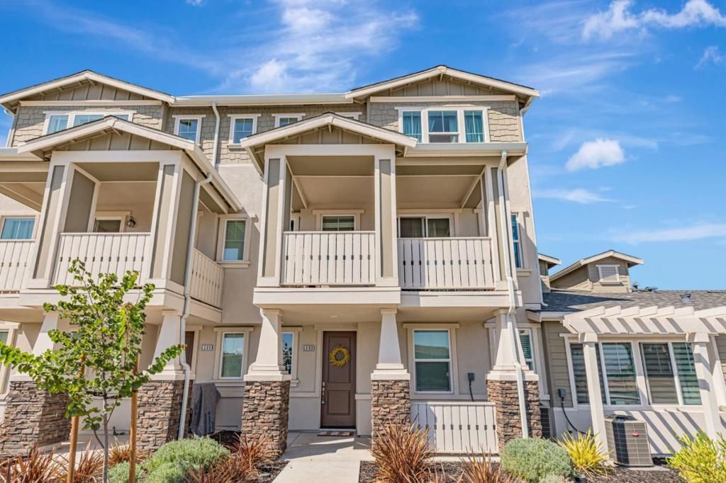 Photo of 6393 Paysar Lane, Gilroy, CA 95020 (MLS # ML82022056)