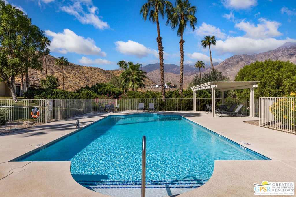 3600 E Bogert Trail B