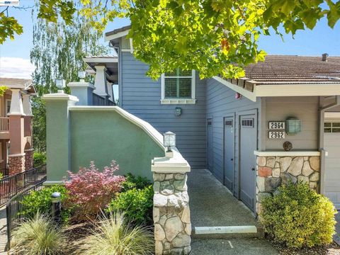 Photo of 2964 Saklan Indian Dr Dr, Walnut Creek, CA 94595 (MLS # 41132298)