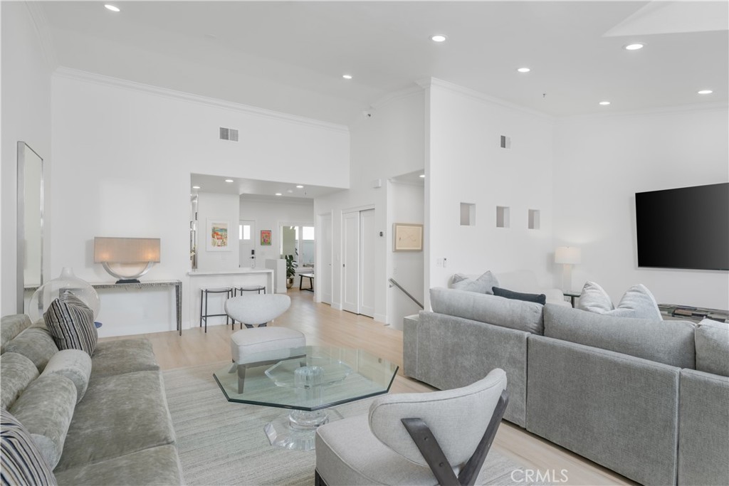 401 Seaward Road 2