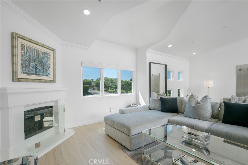 401 Seaward Road 2