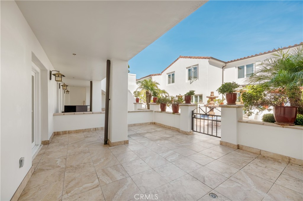 401 Seaward Road 2, Corona Del Mar CA 92625 - Photo 17
