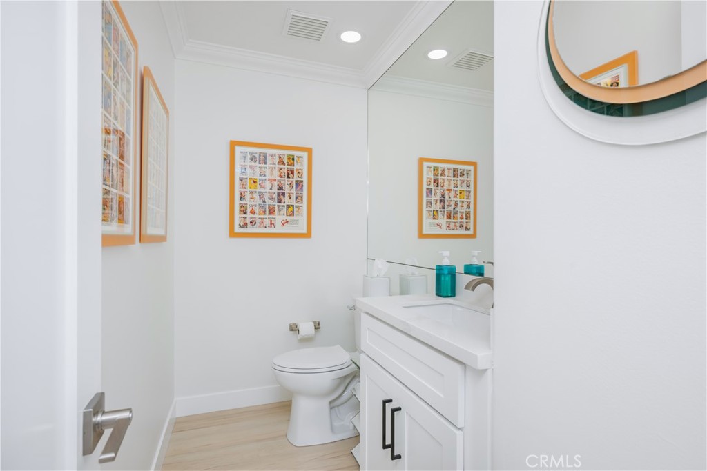 401 Seaward Road 2, Corona Del Mar CA 92625 - Photo 11