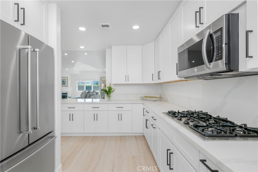 401 Seaward Road 2, Corona Del Mar CA 92625 - Photo 8