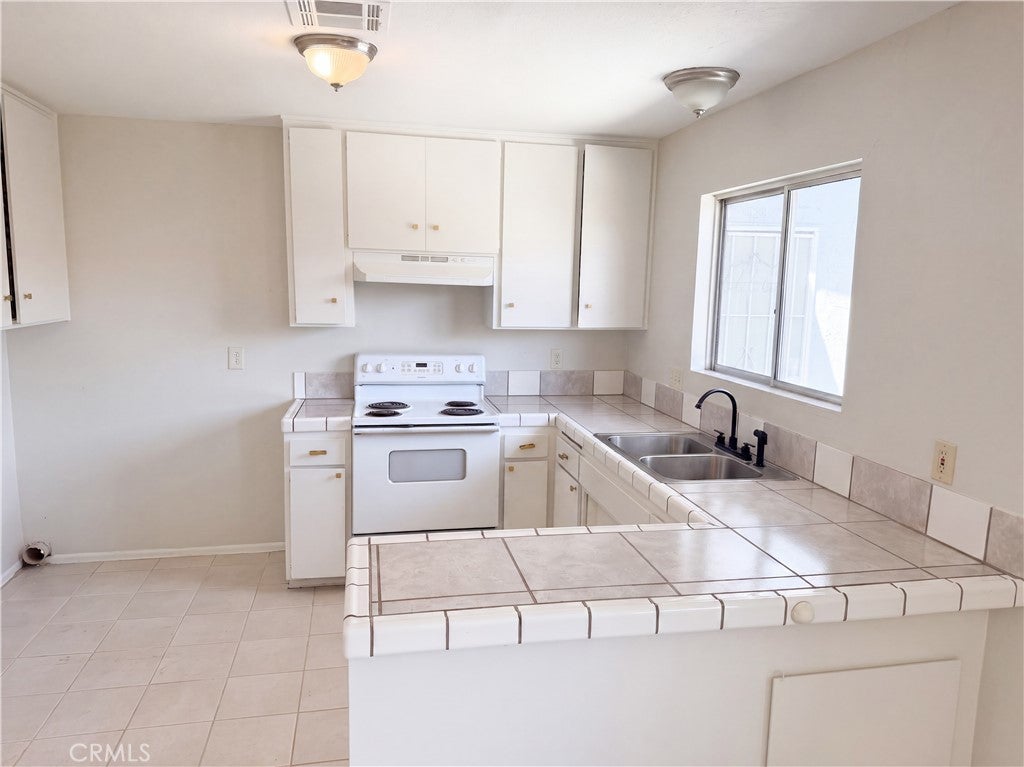 52990 Avenida Diaz