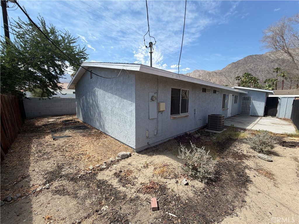 52990 Avenida Diaz