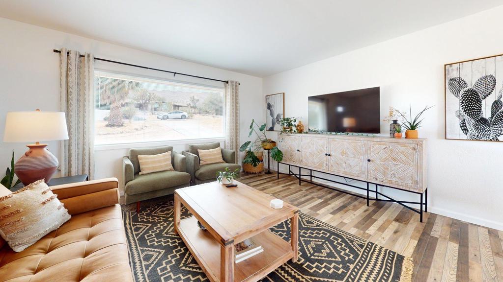 60644 Latham Trail