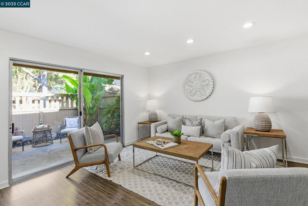 SUNSET PARK - Residential