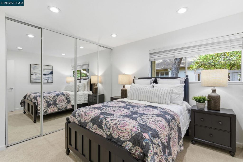 SUNSET PARK - Residential