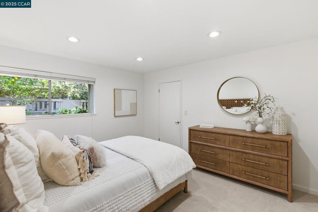 SUNSET PARK - Residential