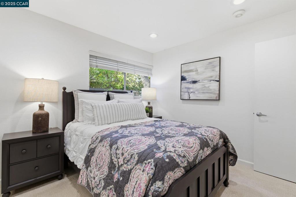 SUNSET PARK - Residential