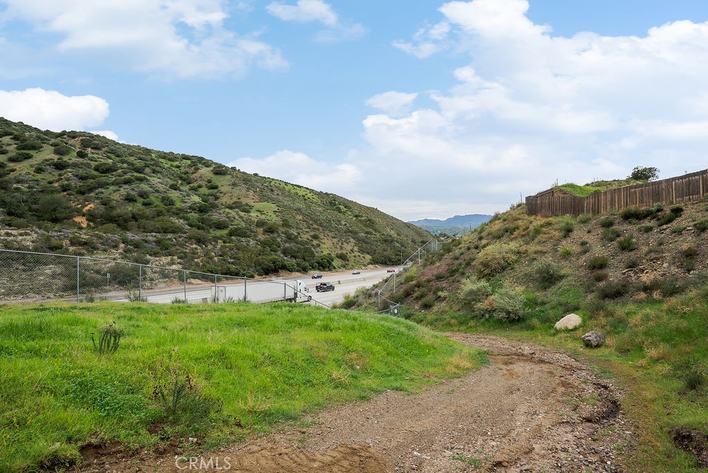 10200 Willow Springs