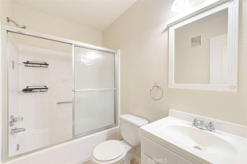 Tiny photo for 646 Nebraska Ave, Long Beach, CA 90802 (MLS # OC26049973)