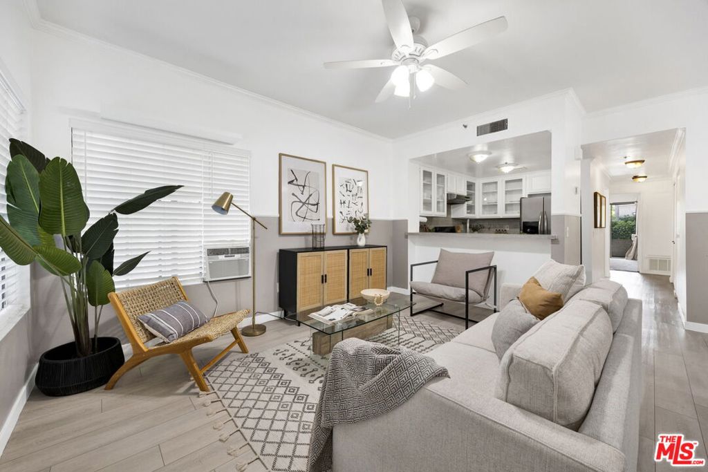 720 W 4th Street 120