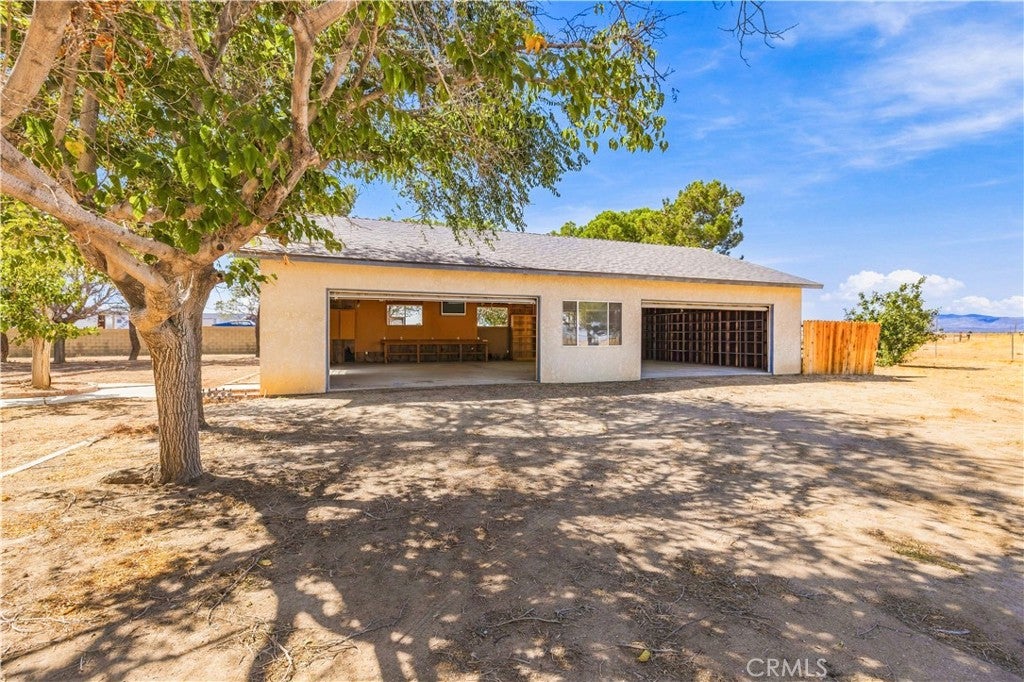 8327 W Avenue I