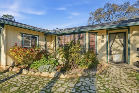Photo of 3294 Quail Run Rd, Mariposa, CA 95338 (MLS # MP26018286)