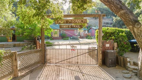 Photo of 11857 East Trail, Sylmar, CA 91342 (MLS # GD26178492)