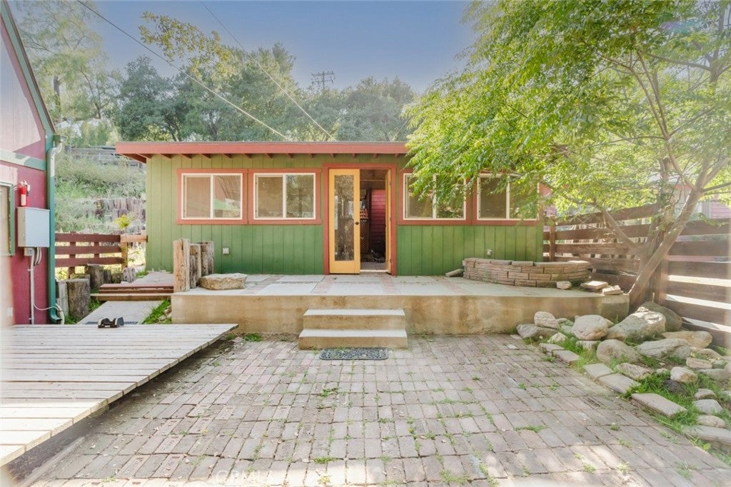 11857 East Trail